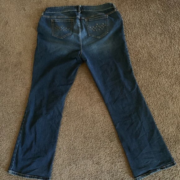 Beautiful Torrid Jeans size 16 - Picture 5 of 7